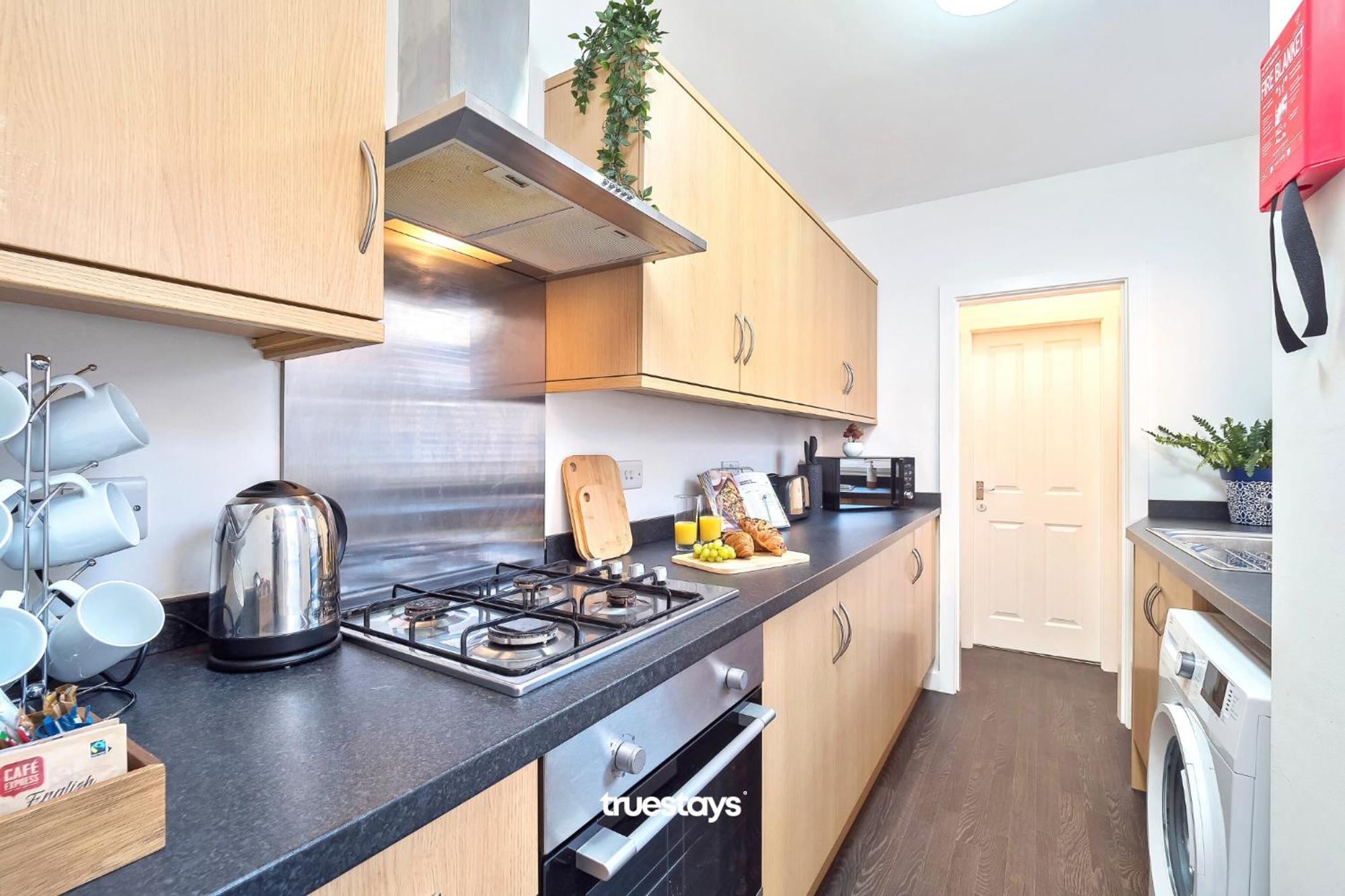Nursery House By Truestays - 3 Bedroom House In Stoke-On-Trent Exteriör bild