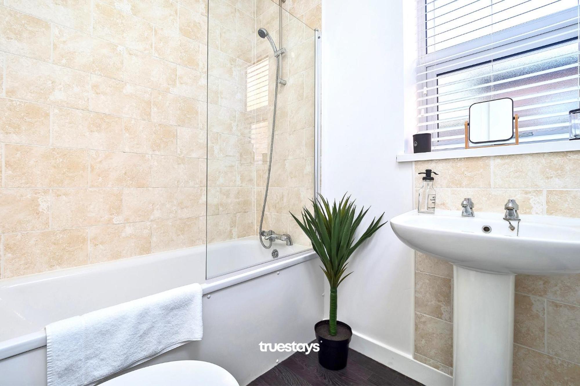 Nursery House By Truestays - 3 Bedroom House In Stoke-On-Trent Exteriör bild