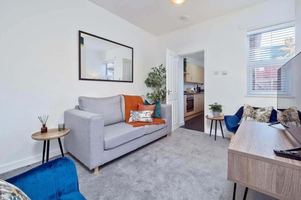 Nursery House By Truestays - 3 Bedroom House In Stoke-On-Trent Exteriör bild